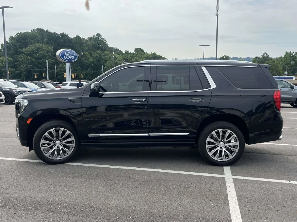 Used 2021 Black GMC Denali image 7
