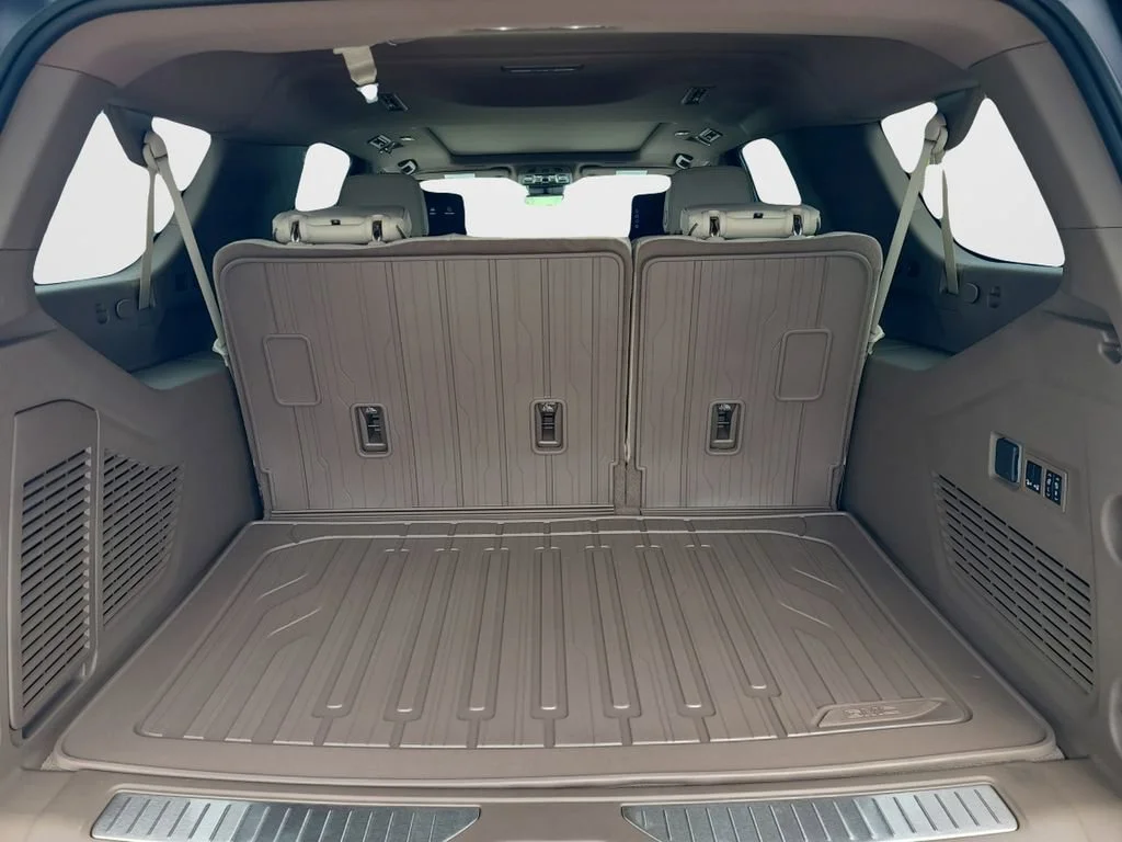 New 2026 Glacier White Tricoat GMC Denali image 9