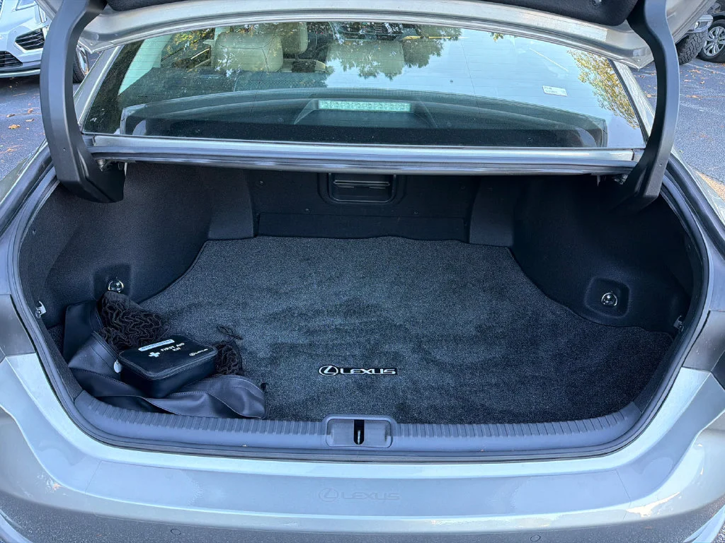 Used 2019 Silver Lexus 350 image 18