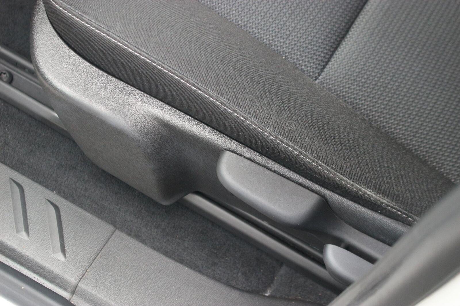 Used 2024 Summit White Chevrolet LT image 18