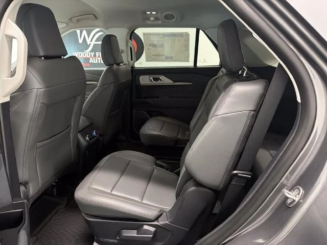New 2026 Carbonized Gray Metallic Ford Active image 31