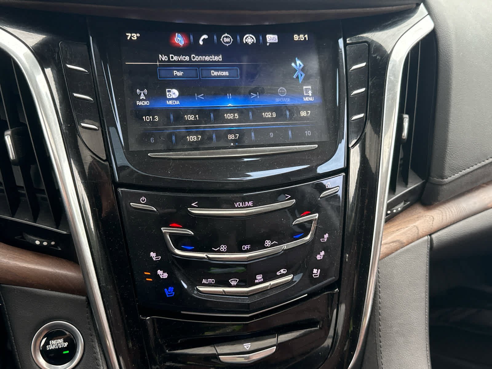 Used 2020 Crystal White Tricoat Cadillac Luxury image 10