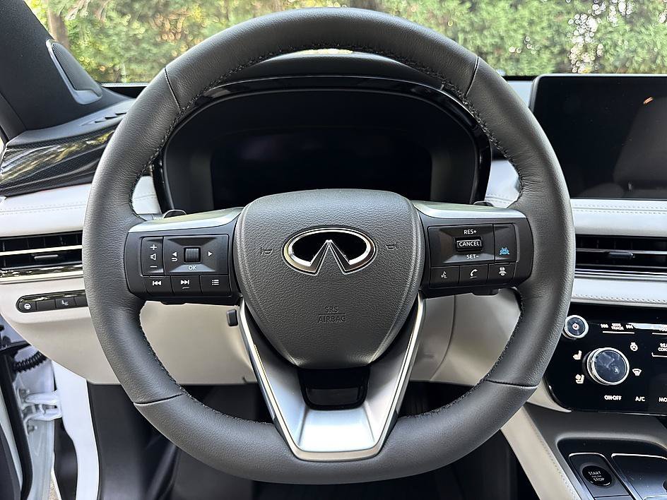 New 2027 Radiant White/Black Obsidian INFINITI SPORT image 13