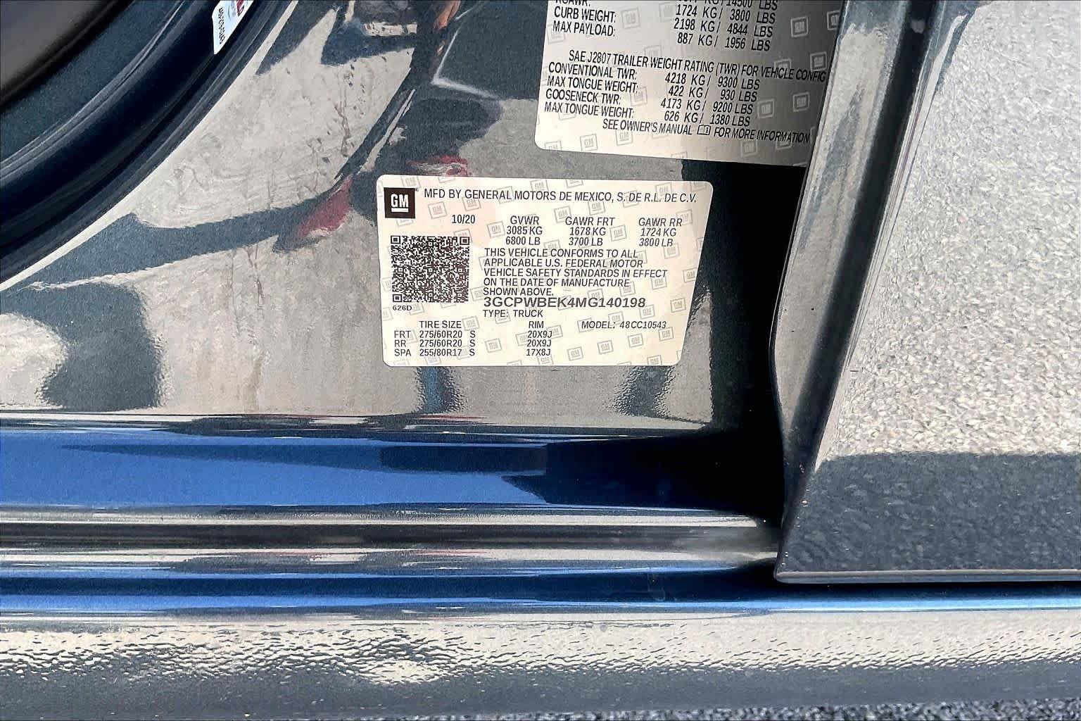 Used 2021 SHADOW GRAY METALLIC Chevrolet Custom image 32