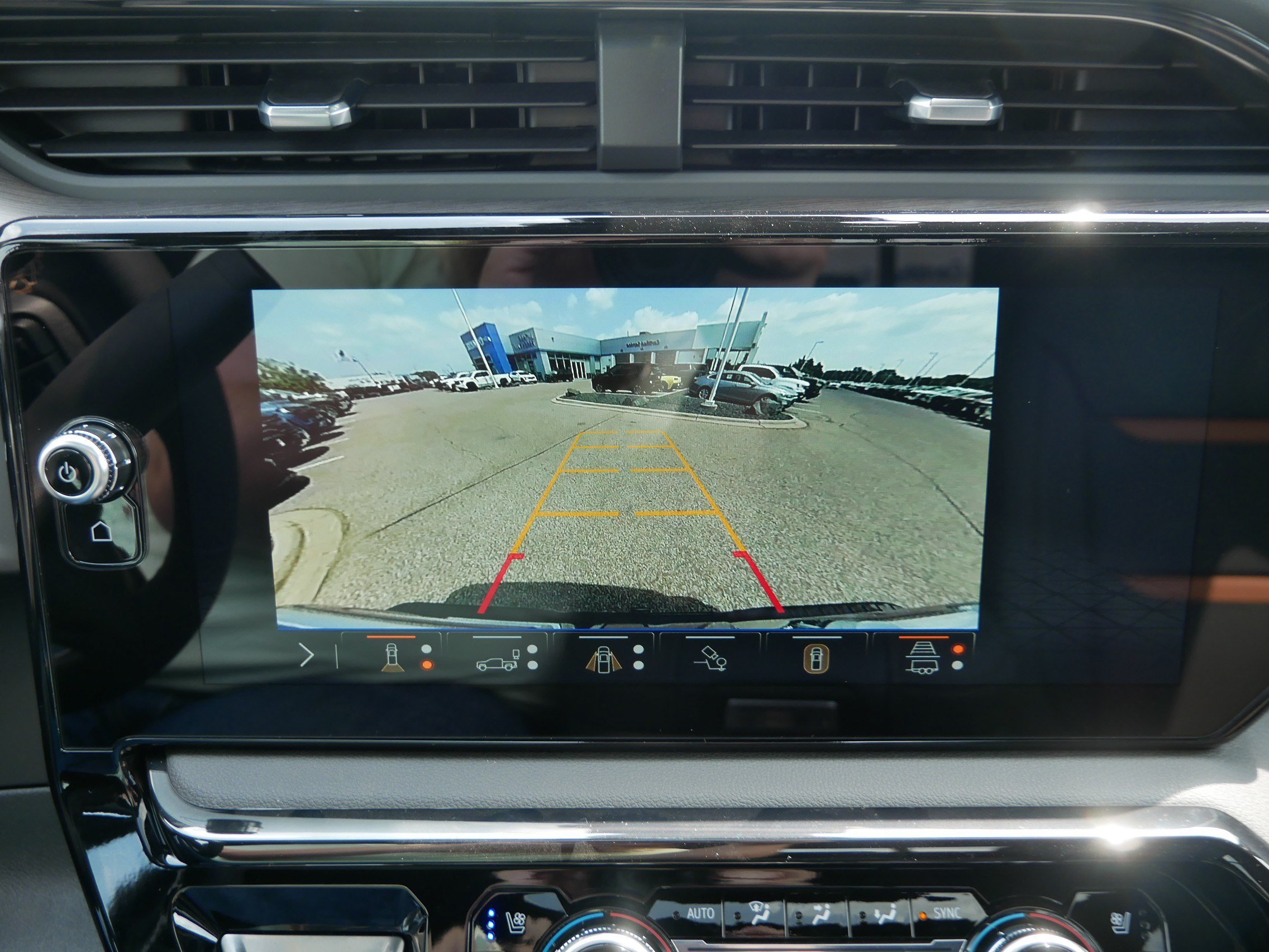 2026 GMC Sierra 3500HD AT4 - Photo 10