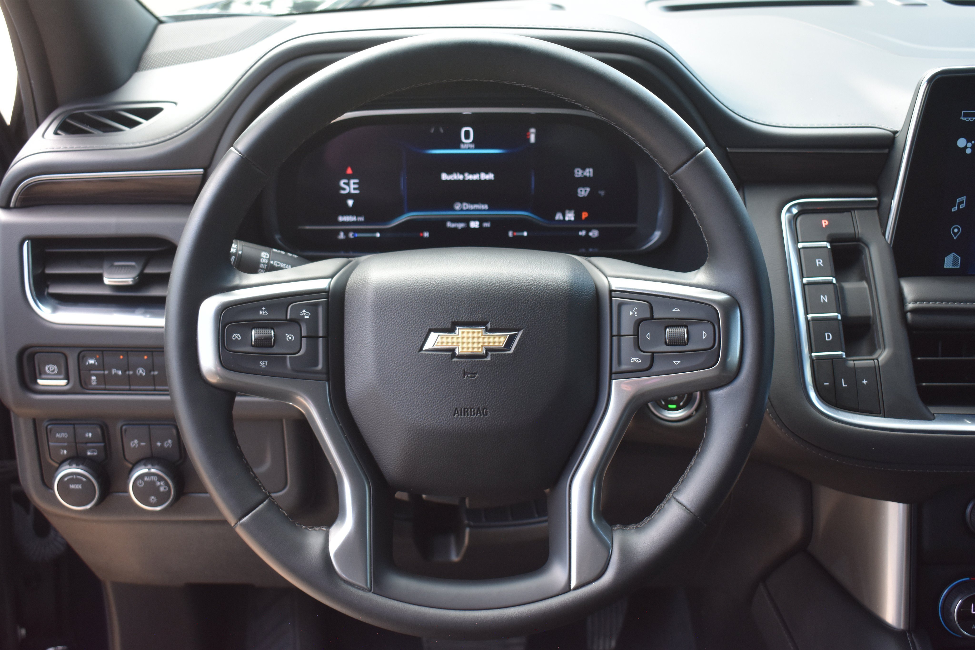 2023 Chevrolet Suburban LT - Photo 20