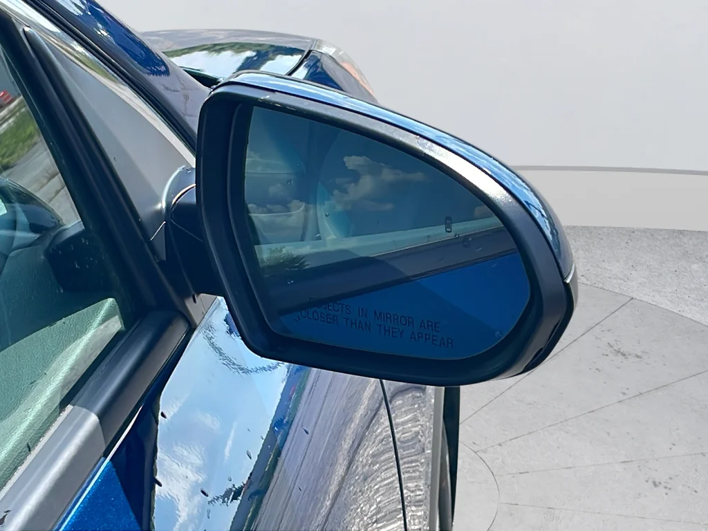 Used 2022 Blue Kia LXS image 44