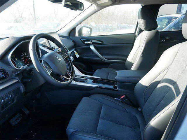 New 2026 White Diamond Mitsubishi SE PANORAMIC ROOF image 4
