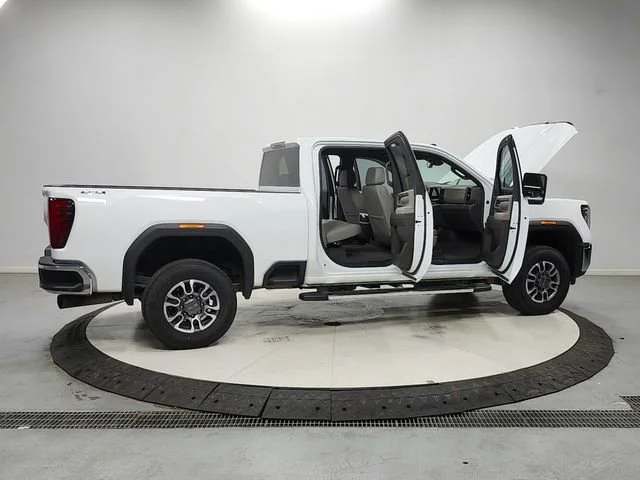 Used 2025 Summit White GMC SLT image 16