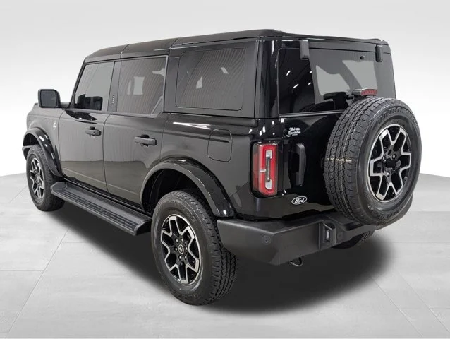 New 2026 Shadow Black Ford Outer Banks® image 55