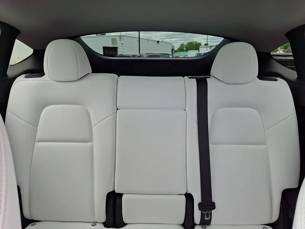 Used 2023  Tesla Long Range image 19