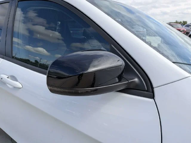 Used 2023 White Jeep Altitude image 13