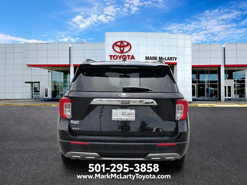 Used 2024 Black Metallic FORD XLT RWD image 4