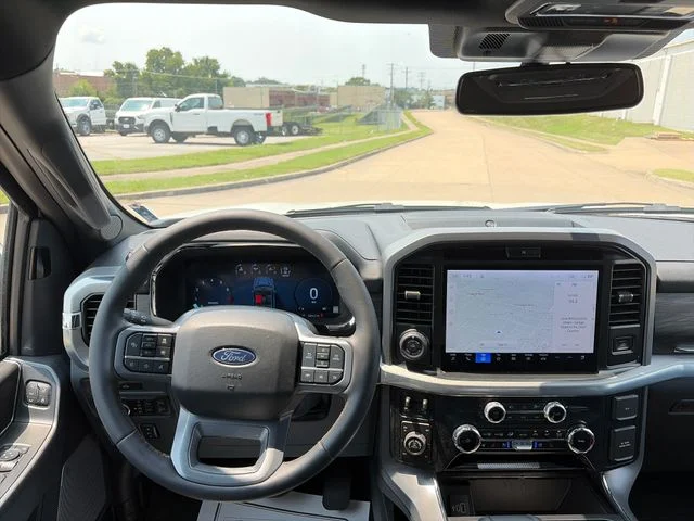 Used 2026 White Ford Lariat image 29