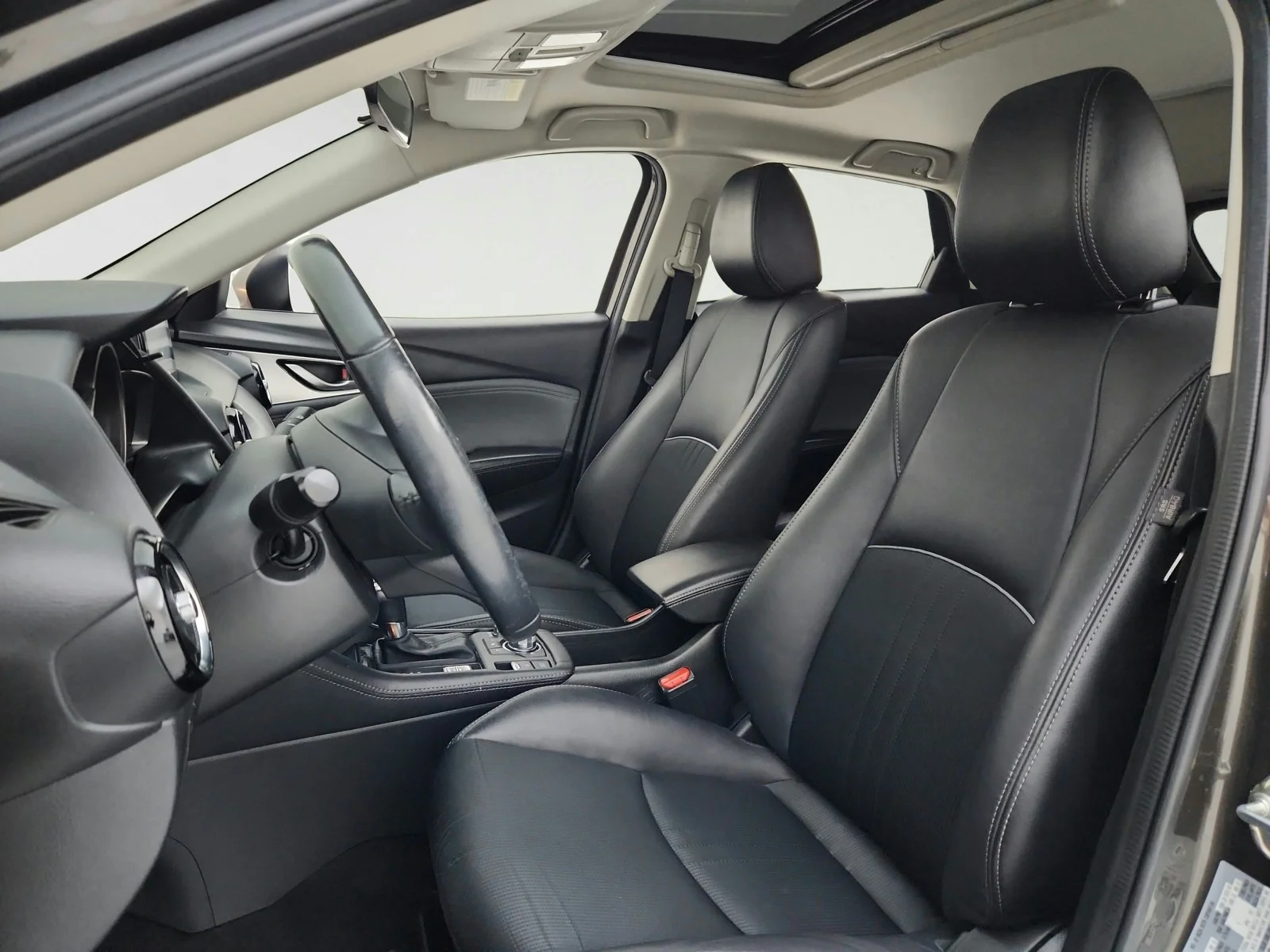 Used 2019 Titanium Flash Mica Mazda Touring image 17