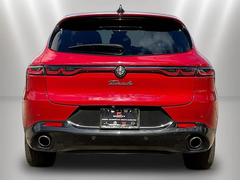 Used 2024 Alfa Rosso Alfa Romeo Veloce image 5