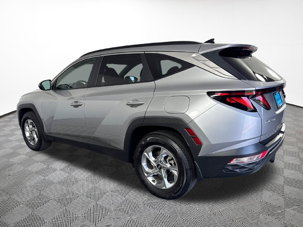 Used 2024 Silver Hyundai SEL image 12