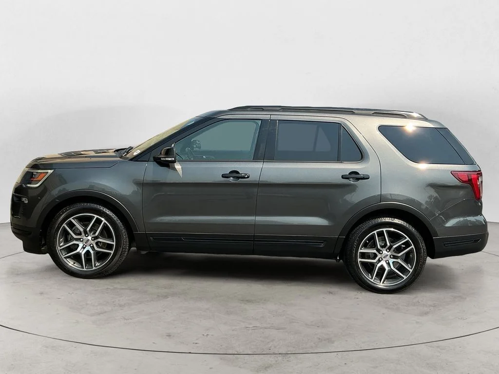 Used 2018 Gray Ford Sport image 8
