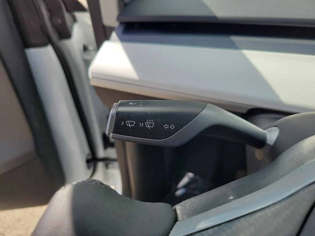 Used 2024 White Tesla Long Range image 30