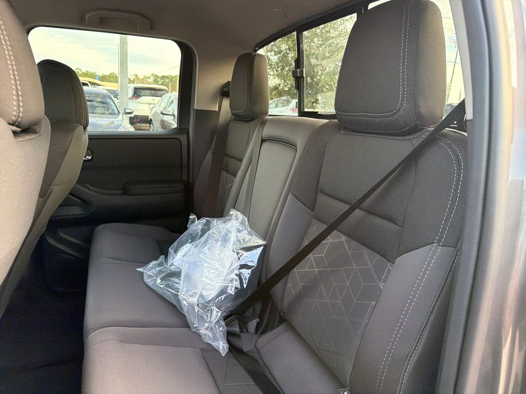 New 2026 Nissan Frontier SV 4D Crew Cab