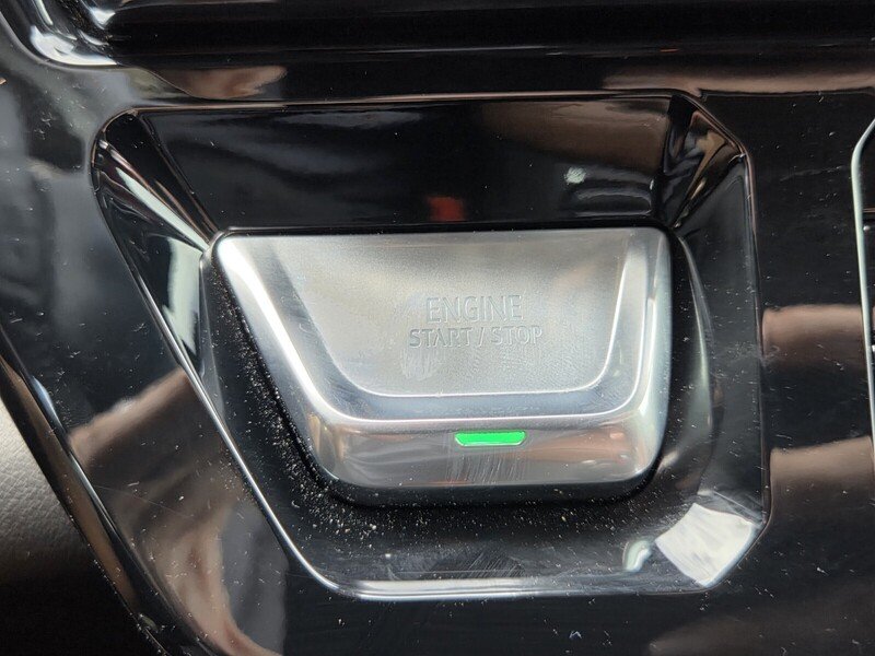 Used 2025 Sterling Metallic GMC 4WD CREW CAB 147" DENALI ULTIMATE image 29