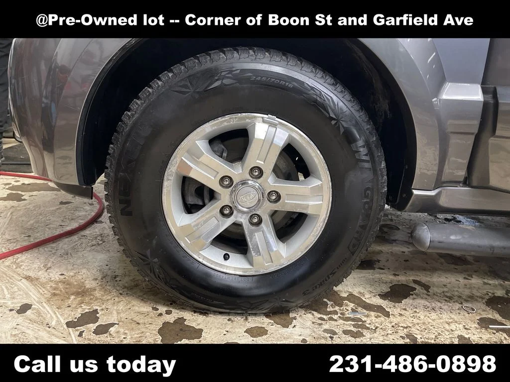 Used 2006  Kia LX image 10