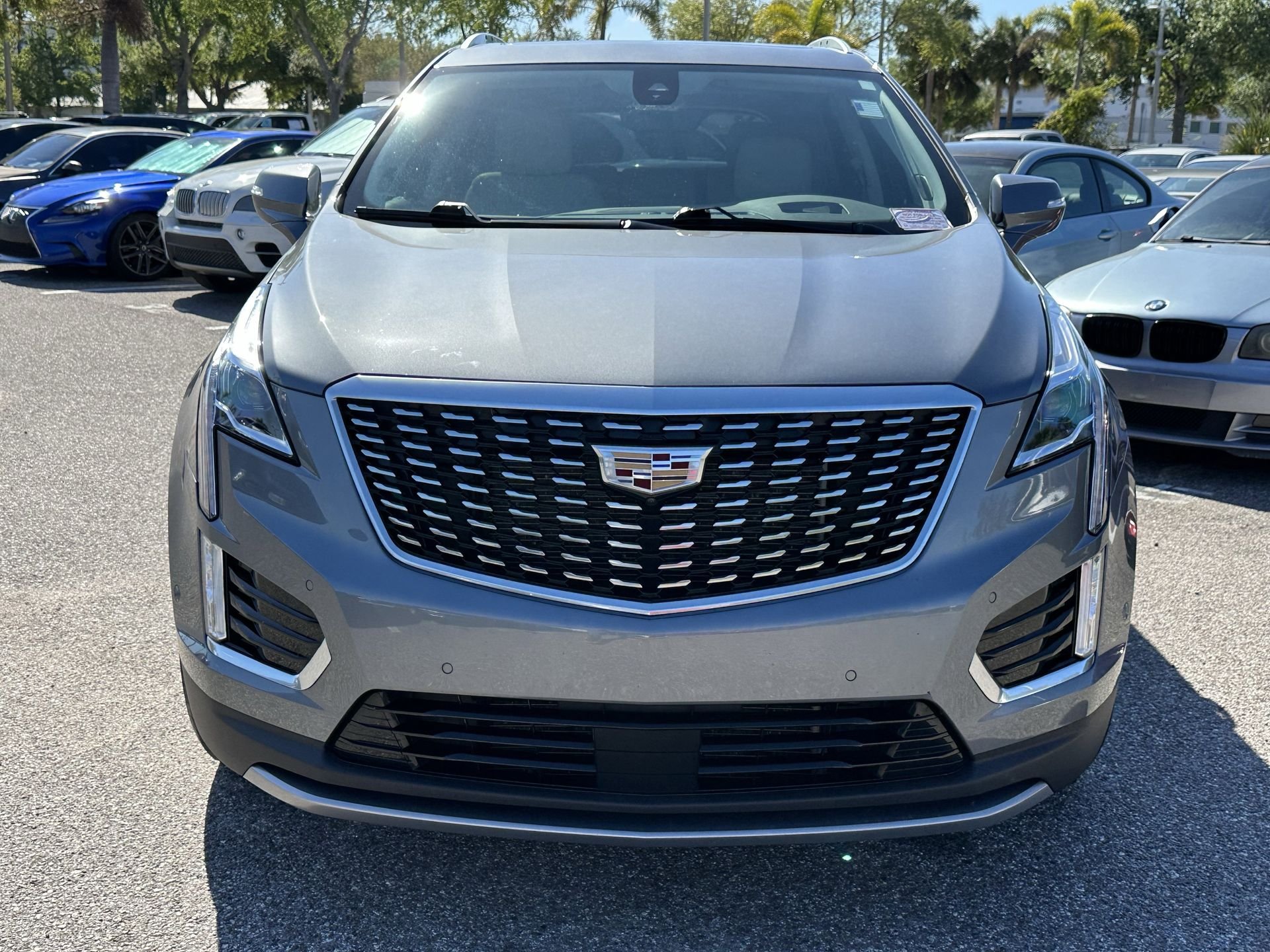 View vehicle photo 3