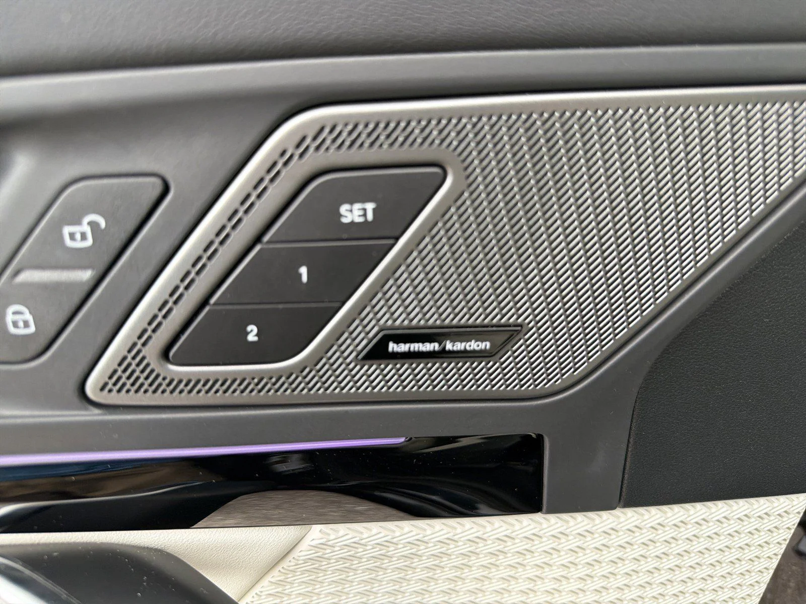 New 2026 Black Sapphire Metallic BMW xDrive28i image 26