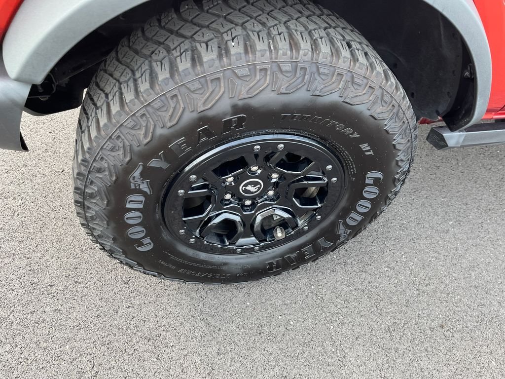 Used 2023 Red Ford Wildtrak image 9