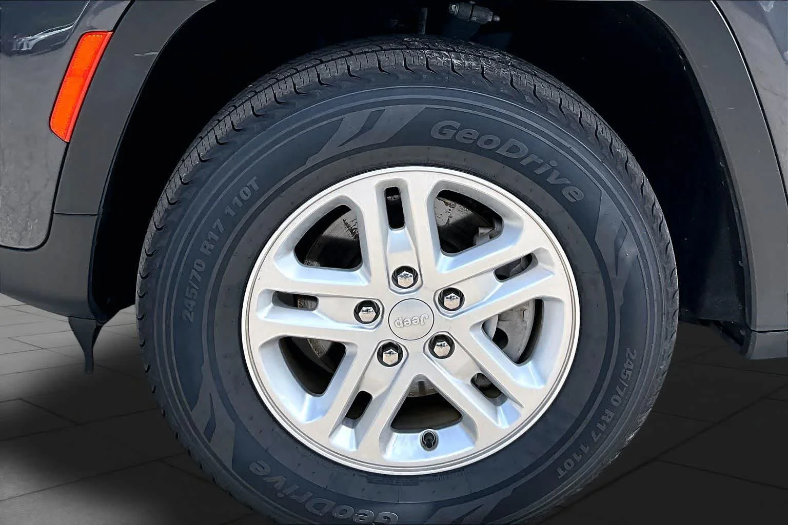 Used 2023 Baltic Gray Metallic Clearcoat Jeep Laredo image 20