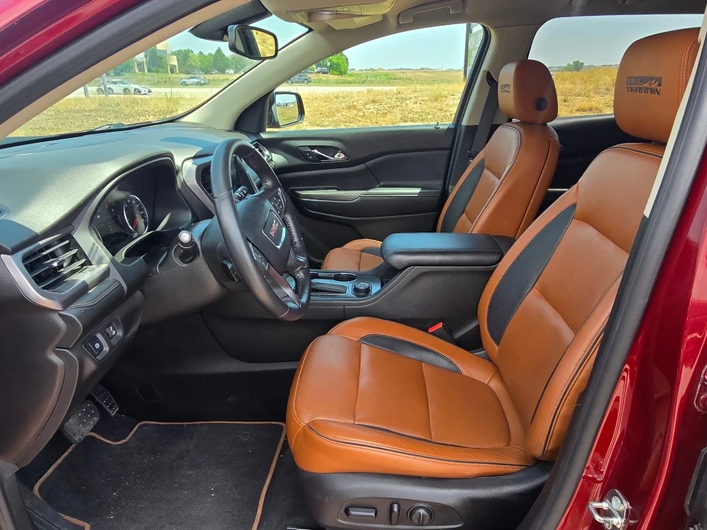 Used 2017 Crimson Red Tintcoat GMC SLT image 11