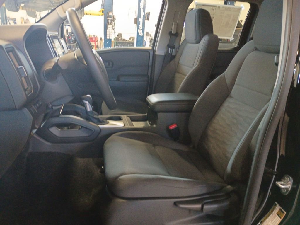 2026 Nissan Frontier S - Photo 11