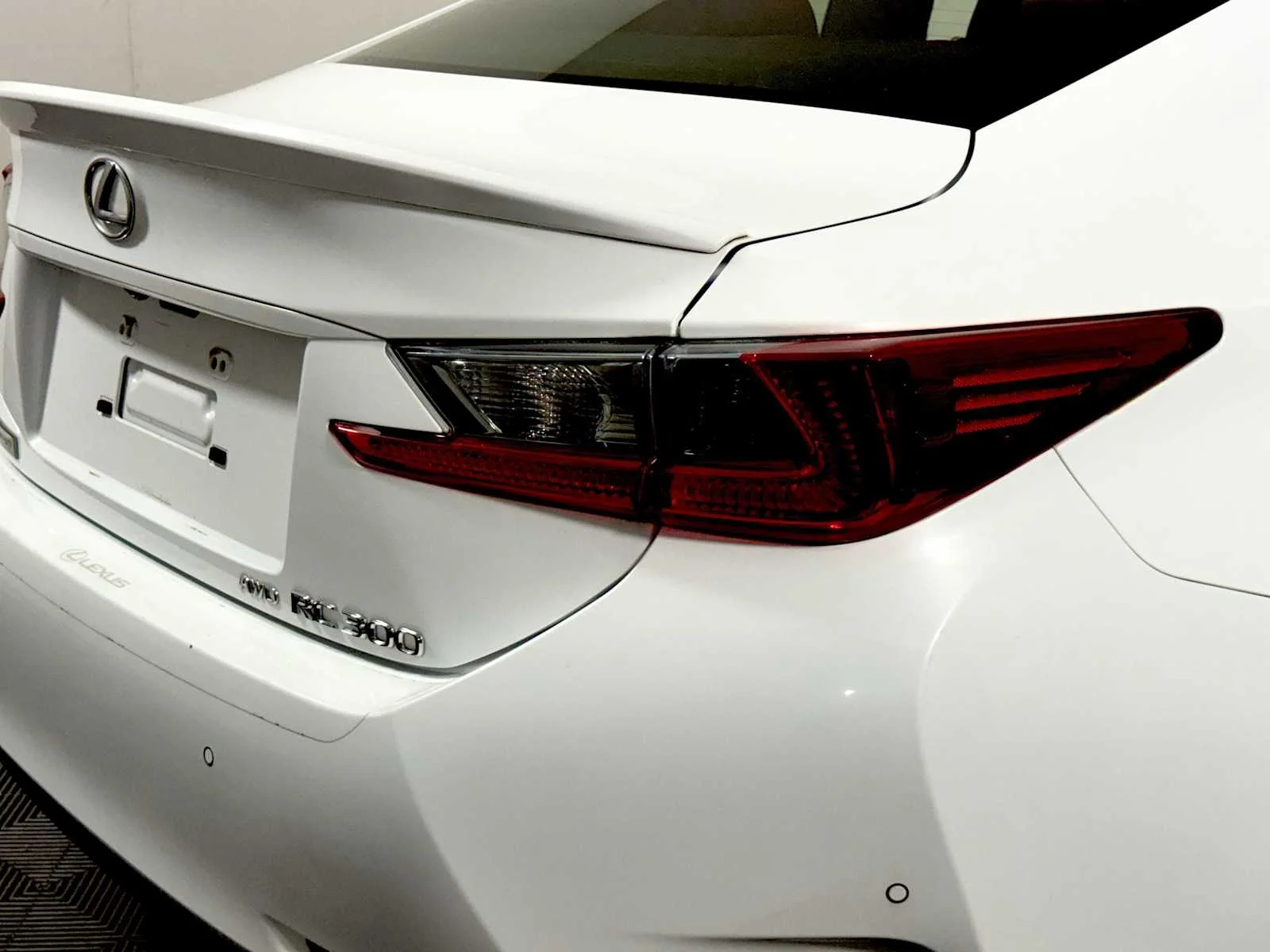Used 2017 Ultra White Lexus  image 28