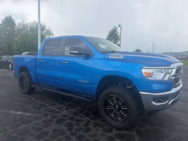2020 RAM 1500 Big Horn/Lone Star 4x4 Crew Cab 5'7's photo