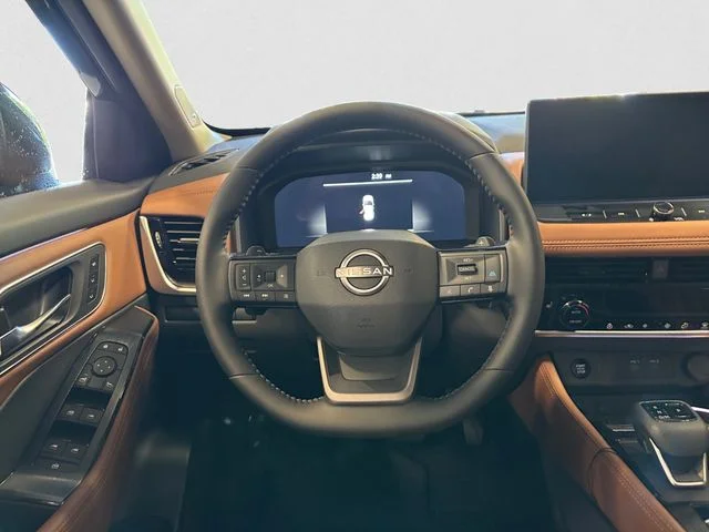 New 2026 Black Nissan Platinum image 13