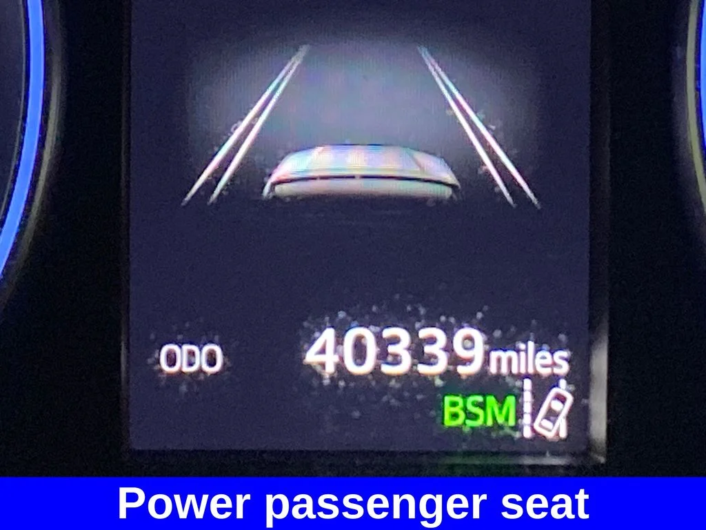 Used 2019 Green Toyota XLE image 21