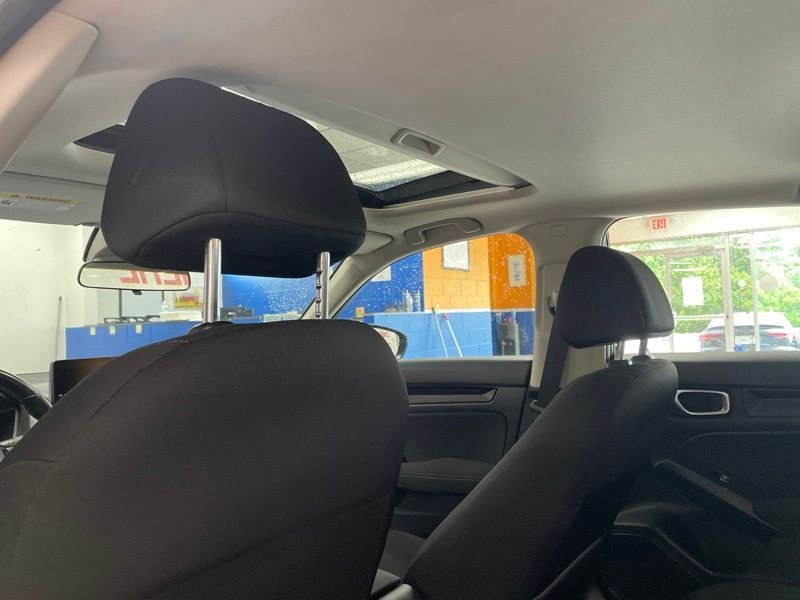 Used 2024  Honda EX image 17