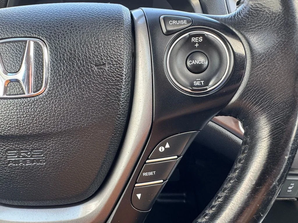 Used 2016 Black Honda EX-L image 20