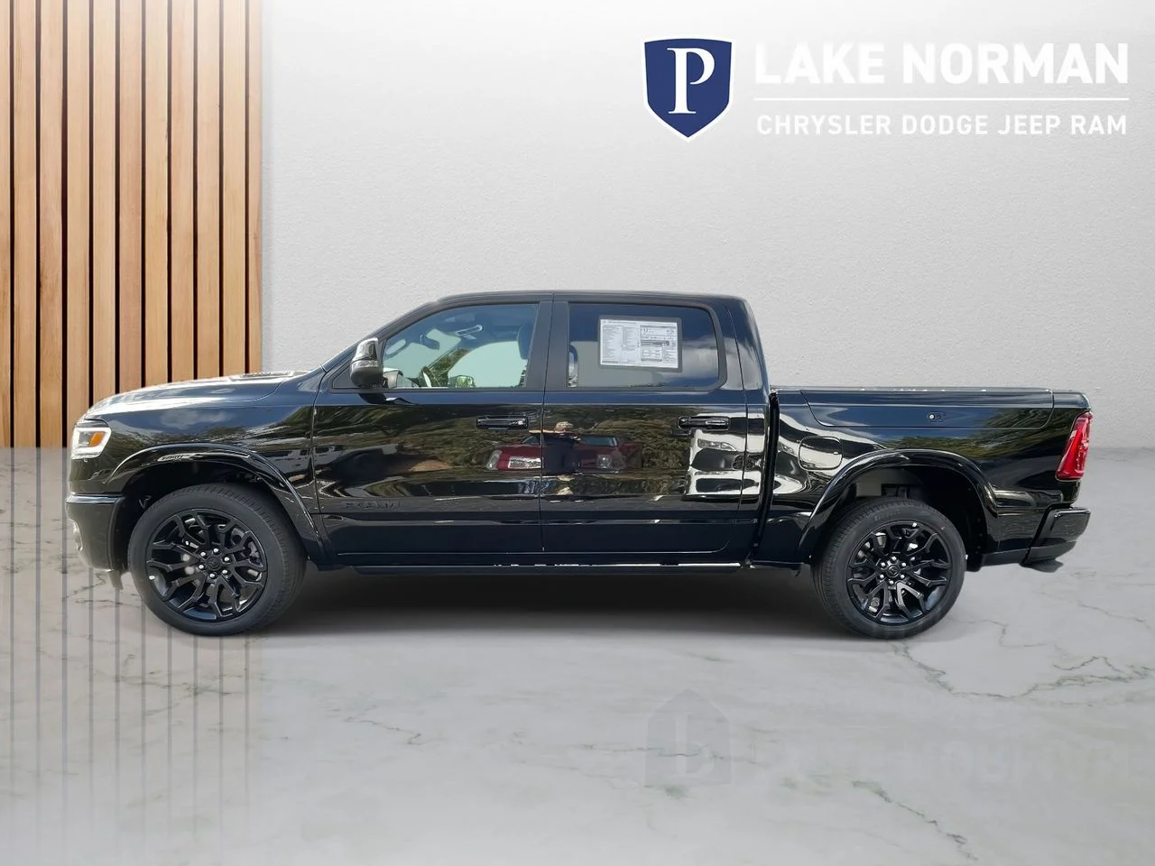 New 2026 Diamond Black Crystal Pearl-Coat Exterior Paint RAM Limited image 6
