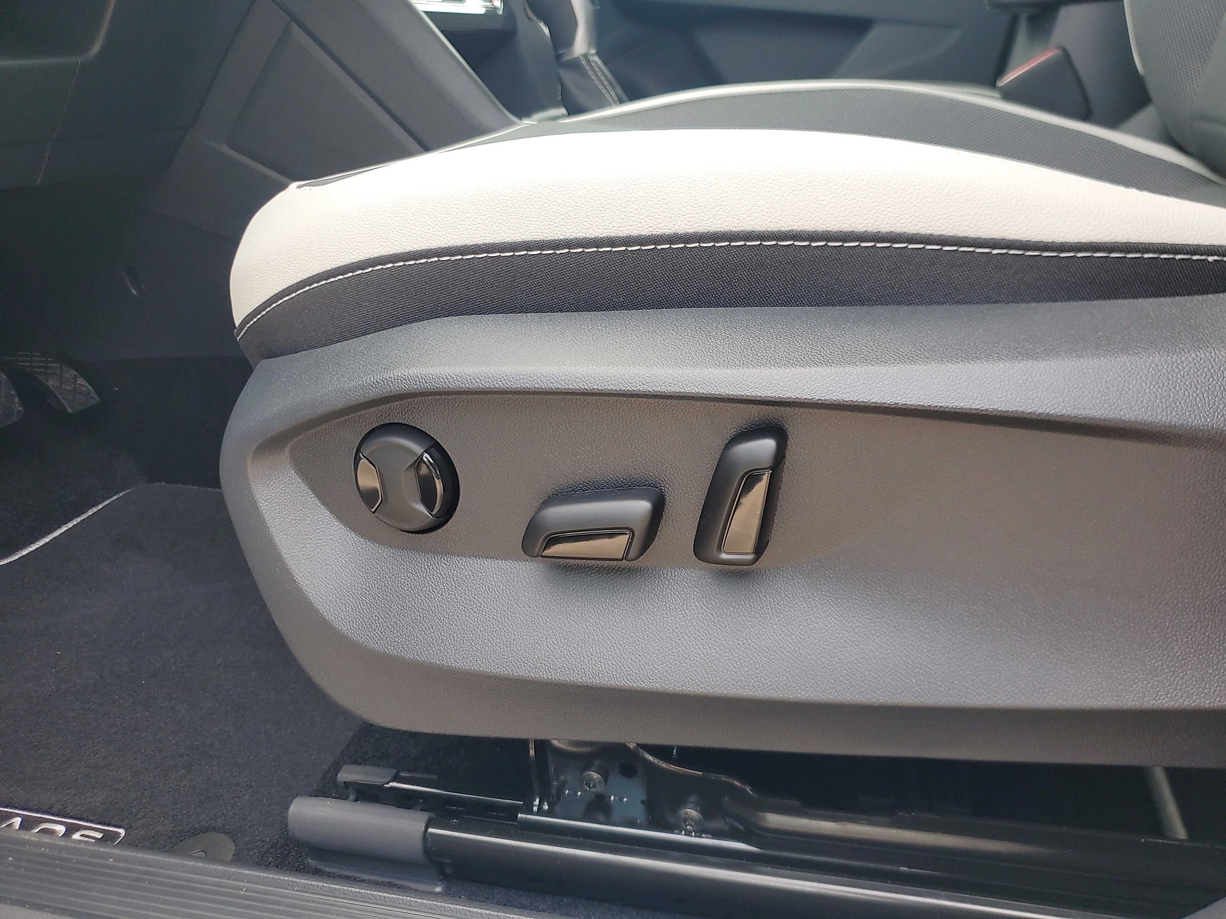 New 2026 Gray Volkswagen SE image 14