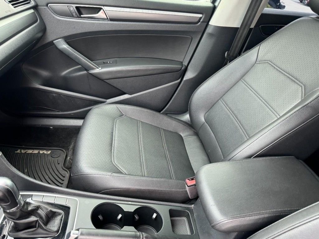 Used 2017 Platinum Gray Metallic Volkswagen 1.8T R-Line image 13