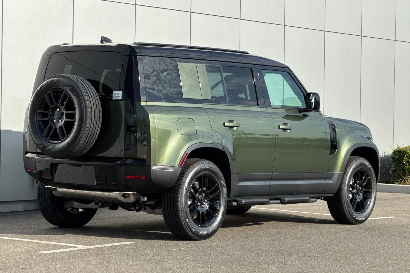 New 2026 Woolstone Green Land Rover S image 5
