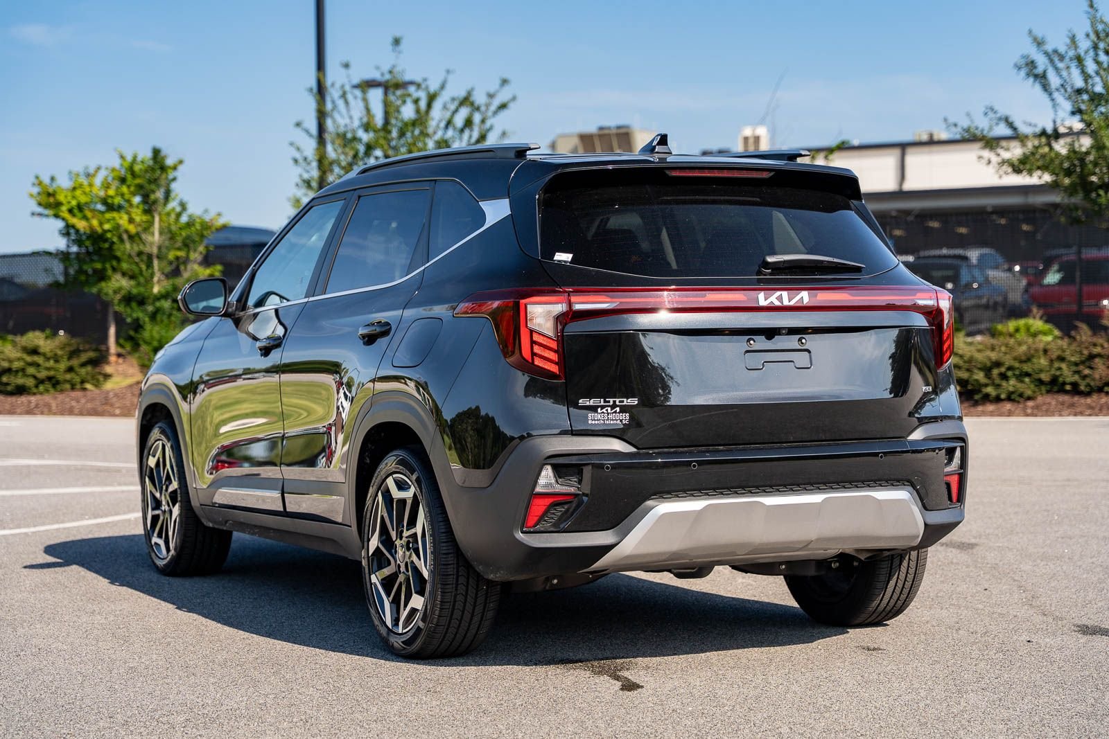 Used 2026 Black Kia SX image 5