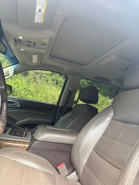Used 2018 Silver GMC Denali image 9