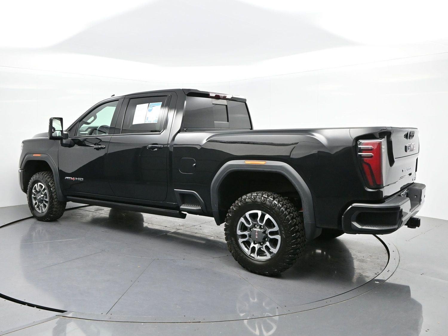 Used 2024 Onyx Black GMC AT4 image 5
