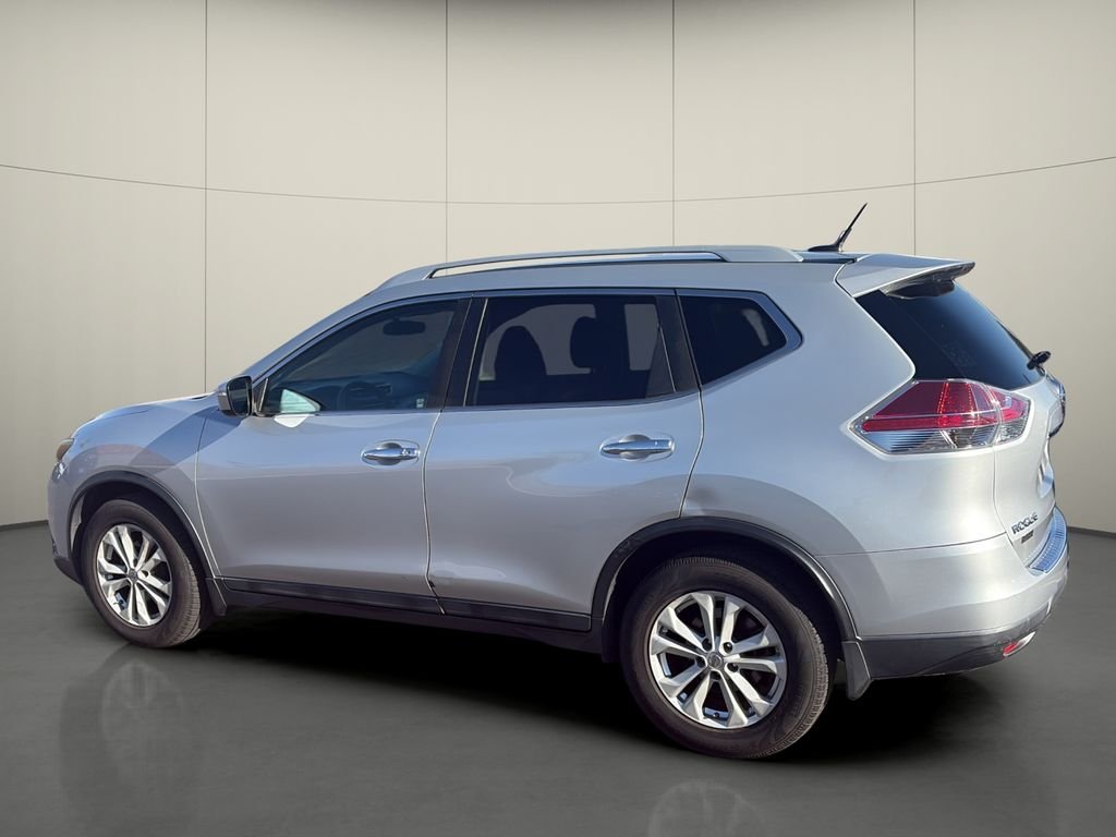 Used 2014 Silver Nissan SV image 5
