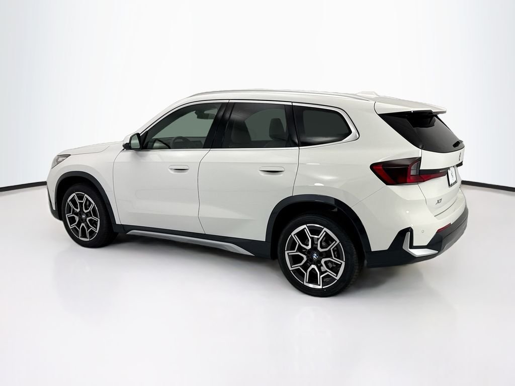 New 2026 Alpine White BMW xDrive28i image 7