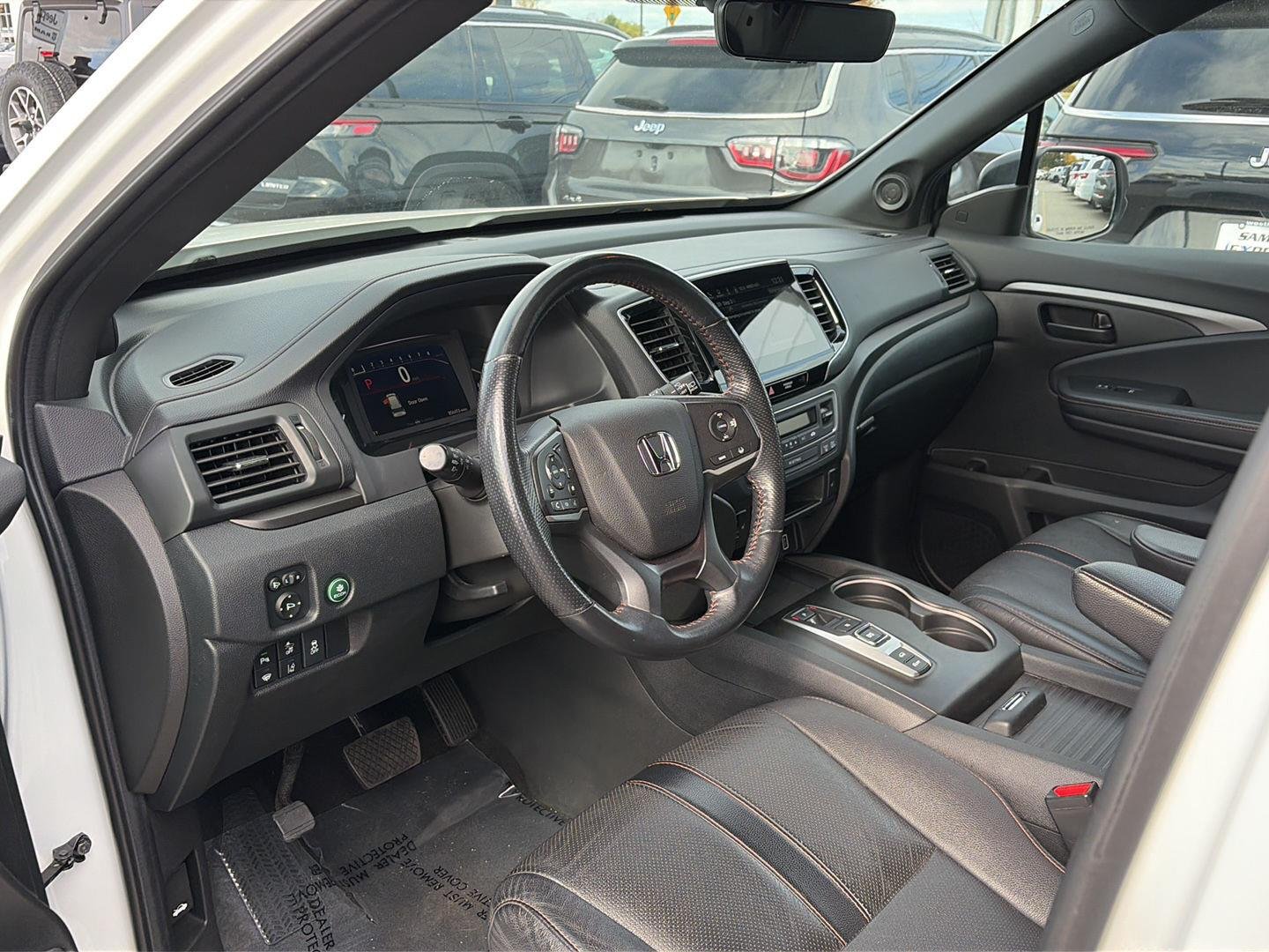 Used 2022 Platinum White Pearl Honda TrailSport image 5
