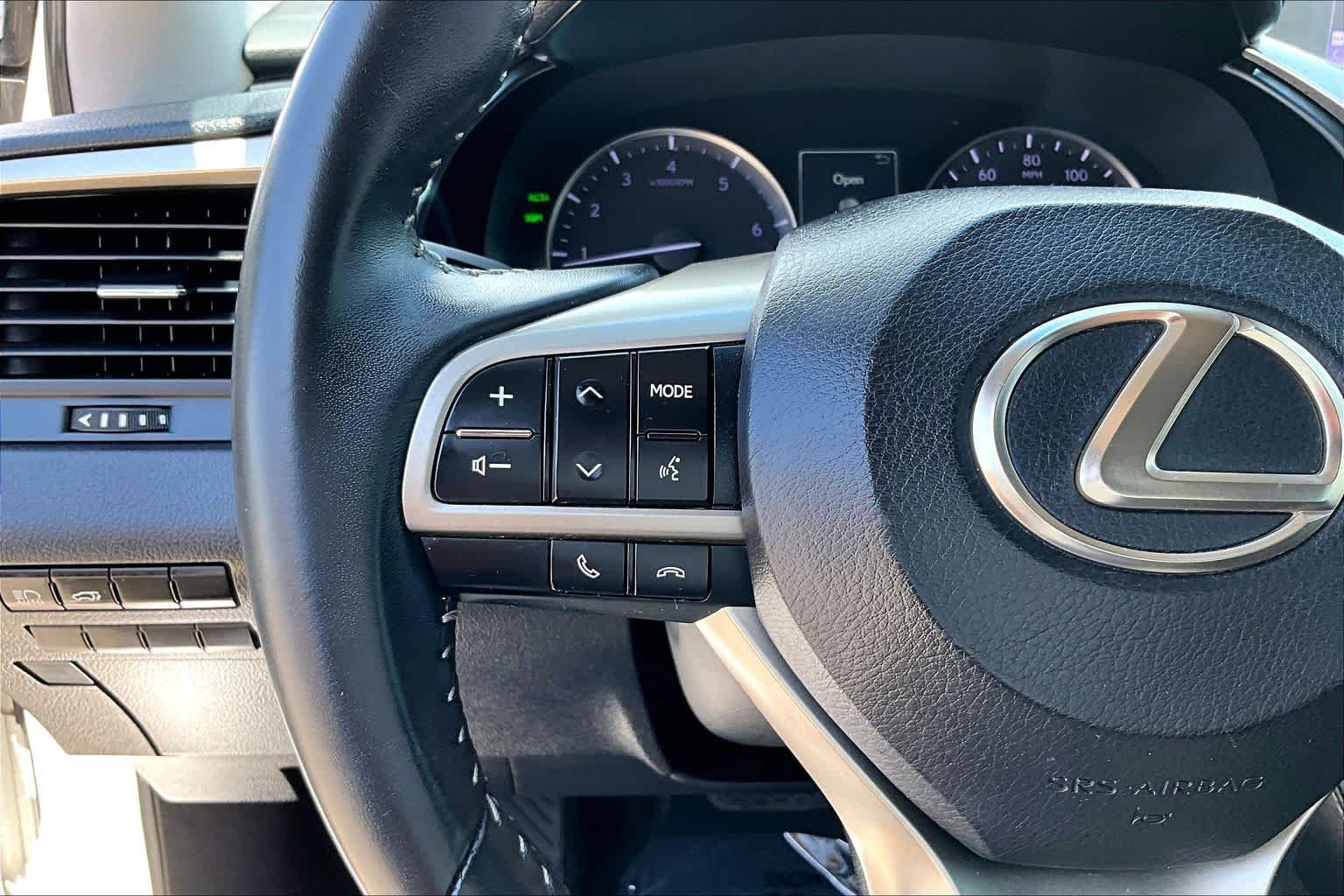 Used 2019 Eminent White Pearl Lexus  image 22