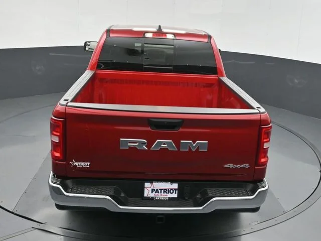 New 2026 Molten Red Pearl-Coat Exterior Paint RAM Tradesman image 32